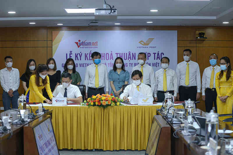 Vietnam Post làm tổng đại lý thu phí chuyên trang VietNamNet Premium