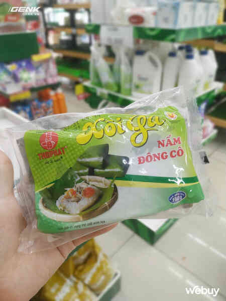 Sài Gòn giãn cách, loạt siêu thị xuất hiện phiên bản ăn liền của… cơm rang, gà kho và nhiều món tiện lợi dành cho người “ghét bếp”