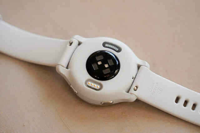 Garmin Venu 2S: Lựa chọn đúng đắn nâng cấp chất lượng cuộc sống - vừa theo dõi sức khoẻ, vừa tập luyện thể thao - Ảnh 7. Garmin Venu 2S: Lựa chọn đúng đắn nâng cấp chất lượng cuộc sống - vừa theo dõi sức khoẻ, vừa tập luyện thể thao - Ảnh 7.