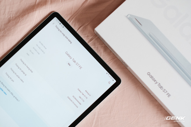 Mở hộp Galaxy Tab S7 FE: Thiết kế vẫn cao cấp, có thêm màu Xanh Mint trẻ trung, cấu hình rút gọn, giá 13.9 triệu đồng - Ảnh 16. Mở hộp Galaxy Tab S7 FE: Thiết kế vẫn cao cấp, có thêm màu Xanh Mint trẻ trung, cấu hình rút gọn, giá 13.9 triệu đồng - Ảnh 16.