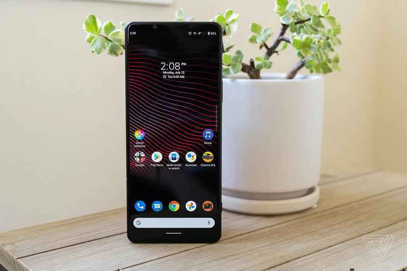 Sony đang trở lại thị trường di động
