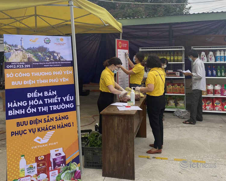 Đơn hàng trên sàn thương mại điện tử tăng đột biến khi giãn cách xã hội