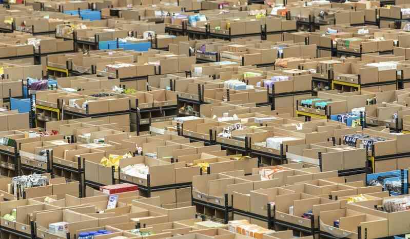 Trung Quốc trừng phạt người bán hàng online gian lận