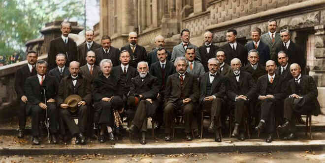 Pauli: Nhà khoa học có nọc độc đáng sợ tới mức ngay cả Einstein cũng phải lạnh gáy khi tới gần - Ảnh 10.