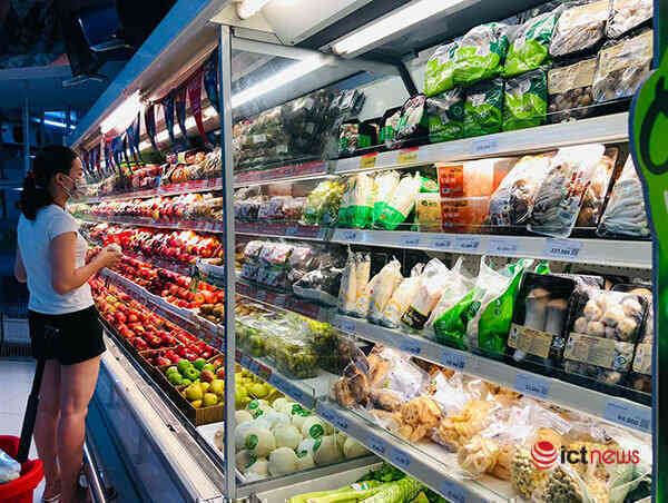 Người Hà Nội xoay xở khi khó kiếm shipper