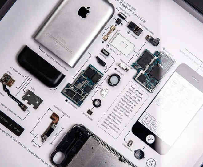 Phiên bản iPhone đầu tiên được đóng khung nghệ thuật, chỉ bán giới hạn 999 chiếc, giá 399 USD - Ảnh 3. Phiên bản iPhone đầu tiên được đóng khung nghệ thuật, chỉ bán giới hạn 999 chiếc, giá 399 USD - Ảnh 3.