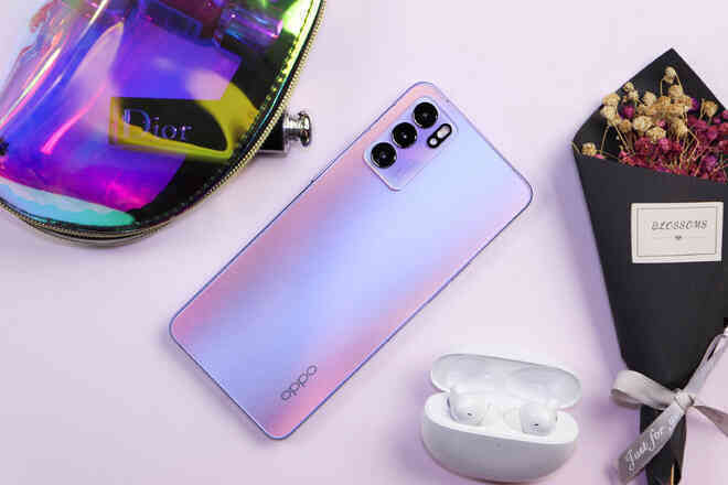 OPPO Reno6 có thêm tuỳ chọn màu tím mới, giá không đổi