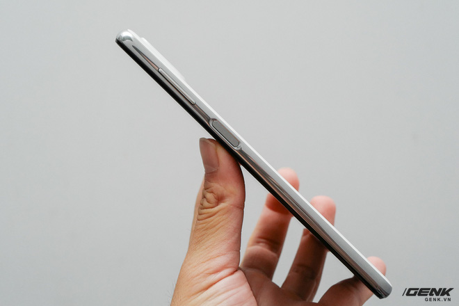 Trên tay Samsung Galaxy M32: Ngoại hình bắt mắt, camera đa dụng, pin 5000mAh, giá 6.290.000 đồng - Ảnh 5. Trên tay Samsung Galaxy M32: Ngoại hình bắt mắt, camera đa dụng, pin 5000mAh, giá 6.290.000 đồng - Ảnh 5.