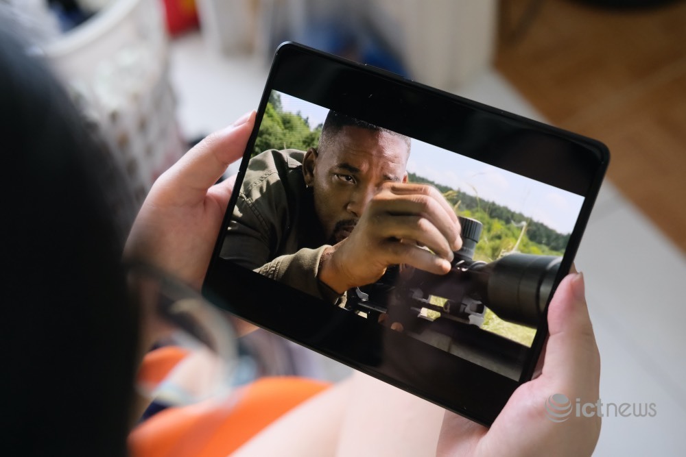 Hình ảnh và video đầu tiên về Galaxy Z Fold3 5G tại Việt Nam