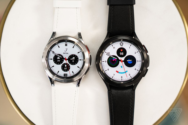 Samsung ra mắt Galaxy Watch 4: Phần cứng Samsung, phần mềm Google, đẹp cả đôi đường - Ảnh 3. Samsung ra mắt Galaxy Watch 4: Phần cứng Samsung, phần mềm Google, đẹp cả đôi đường - Ảnh 3.