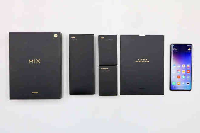 Trên tay Xiaomi Mi MIX 4: Mặt lưng gốm, camera ẩn dưới màn hình, chip Snapdragon 888+, giá chỉ từ 17.5 triệu đồng - Ảnh 2. Trên tay Xiaomi Mi MIX 4: Mặt lưng gốm, camera ẩn dưới màn hình, chip Snapdragon 888+, giá chỉ từ 17.5 triệu đồng - Ảnh 2.