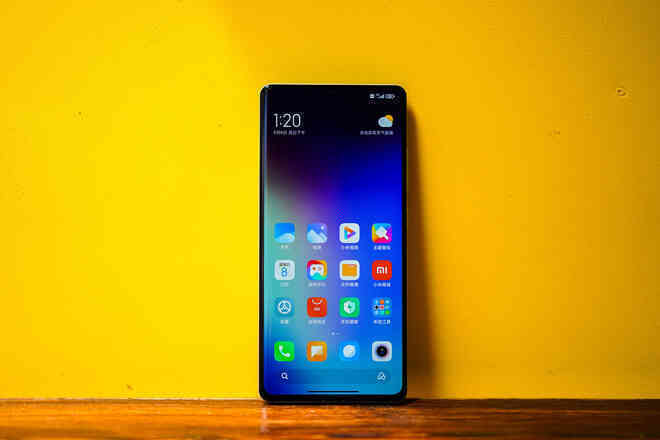 Trên tay Xiaomi Mi MIX 4: Mặt lưng gốm, camera ẩn dưới màn hình, chip Snapdragon 888+, giá chỉ từ 17.5 triệu đồng - Ảnh 5. Trên tay Xiaomi Mi MIX 4: Mặt lưng gốm, camera ẩn dưới màn hình, chip Snapdragon 888+, giá chỉ từ 17.5 triệu đồng - Ảnh 5.