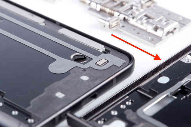 Bằng phép thần kỳ nào mà Galaxy Z Fold3 và Z Flip3 lại có thể kháng nước? - Ảnh 3. Bằng phép thần kỳ nào mà Galaxy Z Fold3 và Z Flip3 lại có thể kháng nước? - Ảnh 3.
