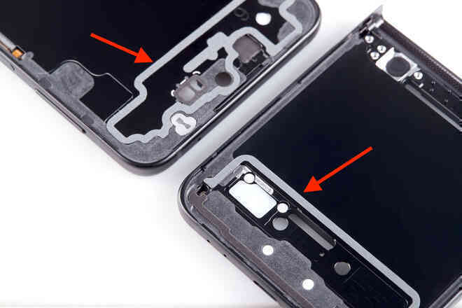 Bằng phép thần kỳ nào mà Galaxy Z Fold3 và Z Flip3 lại có thể kháng nước? - Ảnh 5. Bằng phép thần kỳ nào mà Galaxy Z Fold3 và Z Flip3 lại có thể kháng nước? - Ảnh 5.