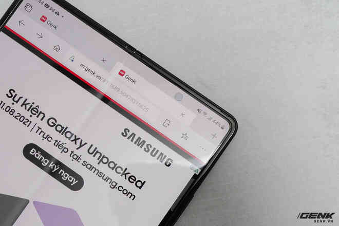 Camera dưới màn hình của Galaxy Z Fold3 có thể "tàng hình" khi nào và đến mức nào?