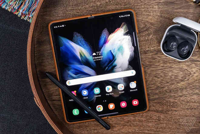 Z Fold3 đã khiến Galaxy Note vĩnh viễn ra đi, liệu tương lai Z Flip có thay thế luôn Galaxy S?