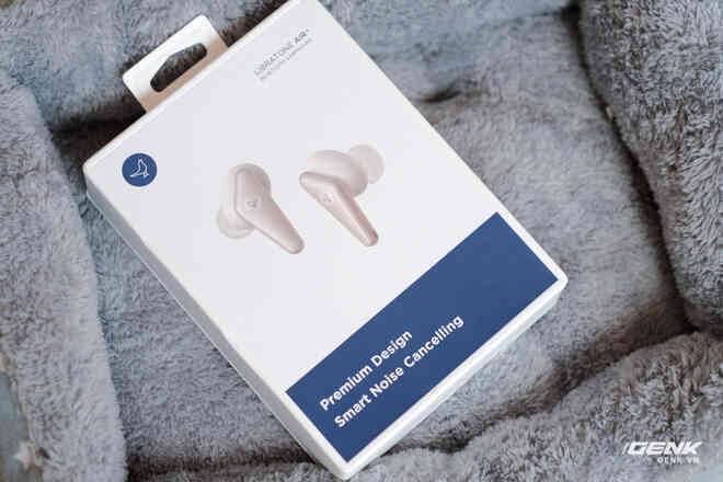 Đánh giá Libratone Track Air+ 2: Một chiếc tai nghe không dây với trải nghiệm tối giản là như thế nào? - Ảnh 2. Đánh giá Libratone Track Air+ 2: Một chiếc tai nghe không dây với trải nghiệm tối giản là như thế nào? - Ảnh 2.