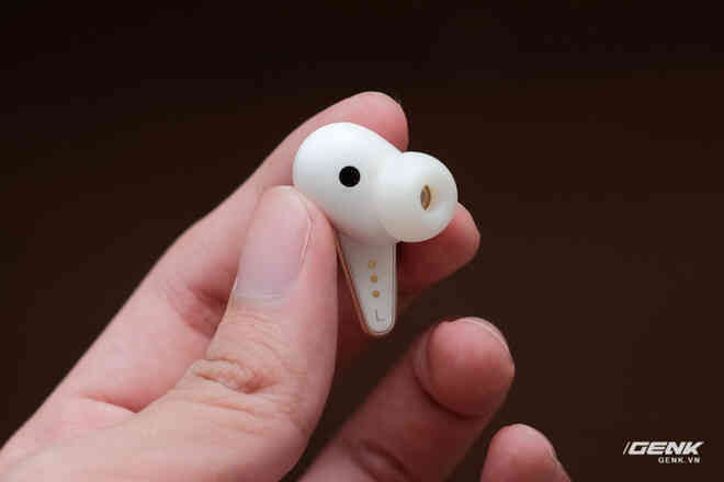 Đánh giá Libratone Track Air+ 2: Một chiếc tai nghe không dây với trải nghiệm tối giản là như thế nào? - Ảnh 24. Đánh giá Libratone Track Air+ 2: Một chiếc tai nghe không dây với trải nghiệm tối giản là như thế nào? - Ảnh 24.