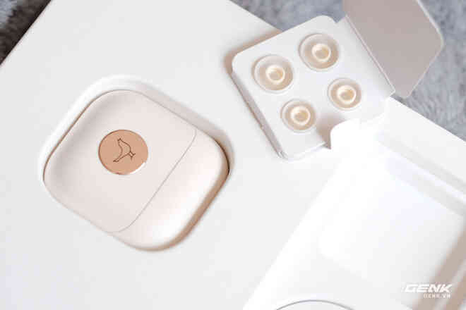 Đánh giá Libratone Track Air+ 2: Một chiếc tai nghe không dây với trải nghiệm tối giản là như thế nào? - Ảnh 5. Đánh giá Libratone Track Air+ 2: Một chiếc tai nghe không dây với trải nghiệm tối giản là như thế nào? - Ảnh 5.