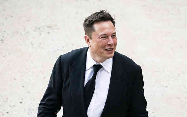 Gọi điện đề nghị mua lại Tesla với điều kiện sẽ là CEO Apple, Elon Musk khiến Tim Cook văng tục và cúp máy ngay lập tức