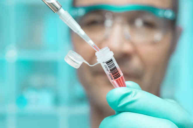 Vingroup nhận chuyển giao độc quyền công nghệ sản xuất vắc-xin mRNA phòng COVID-19 tại Việt Nam - Ảnh 3. Vingroup nhận chuyển giao độc quyền công nghệ sản xuất vắc-xin mRNA phòng COVID-19 tại Việt Nam - Ảnh 3.