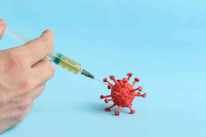 Moderna vừa khởi động thử nghiệm vắc-xin HIV đầu tiên trên người bằng công nghệ mRNA - Ảnh 3. Moderna vừa khởi động thử nghiệm vắc-xin HIV đầu tiên trên người bằng công nghệ mRNA - Ảnh 3.