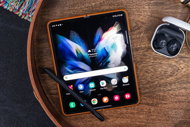 Quảng cáo mặn như Samsung: Dùng chính bình luận chê Galaxy Fold để quảng cáo cho Galaxy Fold - Ảnh 2.