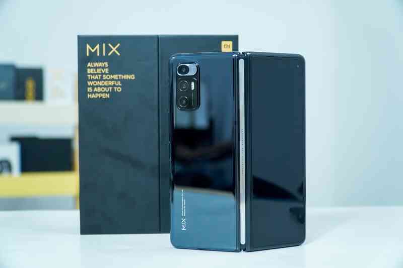5 mẫu smartphone độc đáo, có tiền cũng khó mua tại Việt Nam - 2 5 mẫu smartphone độc đáo, có tiền cũng khó mua tại Việt Nam - 2