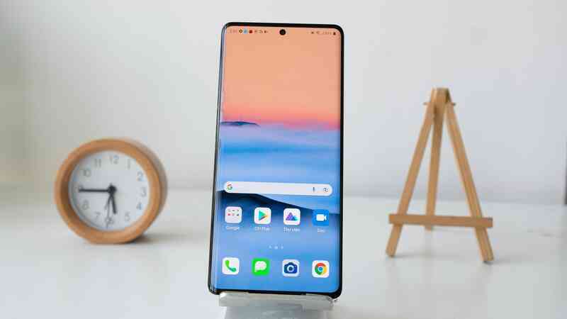 5 mẫu smartphone độc đáo, có tiền cũng khó mua tại Việt Nam - 3 5 mẫu smartphone độc đáo, có tiền cũng khó mua tại Việt Nam - 3