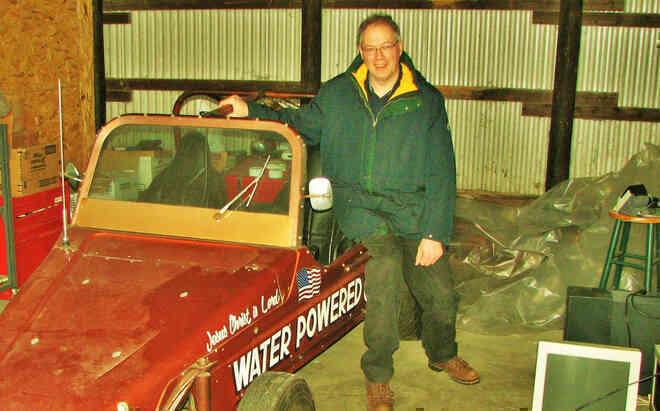 Chiếc xe hơi chạy bằng nước và cái chết bí ẩn của Stanley Meyer! - Ảnh 2.