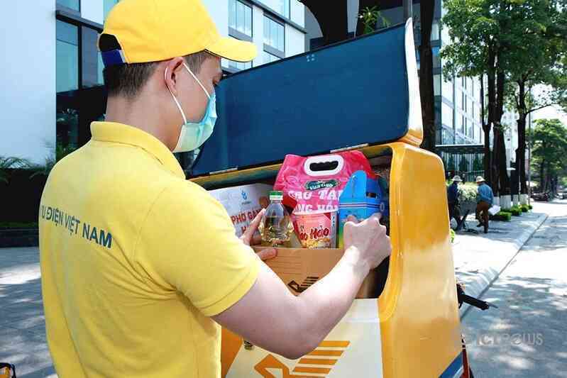 Hà Nội giãn cách tiếp, bưu chính tăng cường kênh bán hàng thiết yếu qua sàn điện tử
