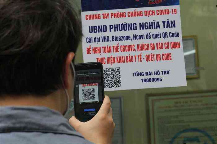 Việt Nam cũng như nhiều nước trong giai đoạn “quá độ” các ứng dụng “trăm hoa đua nở”