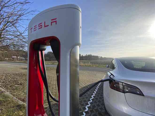 Làm cách nào các kỹ sư Tesla có thể thuần hóa được pin xe điện, không để chúng phát nổ ngẫu nhiên? - Ảnh 5. Làm cách nào các kỹ sư Tesla có thể thuần hóa được pin xe điện, không để chúng phát nổ ngẫu nhiên? - Ảnh 5.