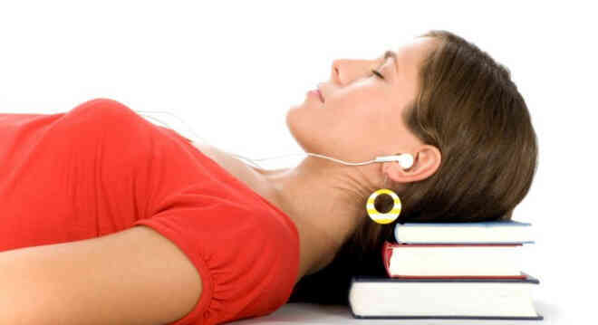 Khoa học chứng minh bạn có thể học ngoại ngữ trong khi ngủ - Ảnh 1. Khoa học chứng minh bạn có thể học ngoại ngữ trong khi ngủ - Ảnh 1.