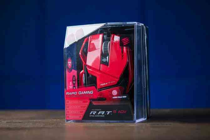 Con chuột Mad Catz RAT 8 + ADV này hơi thú vị