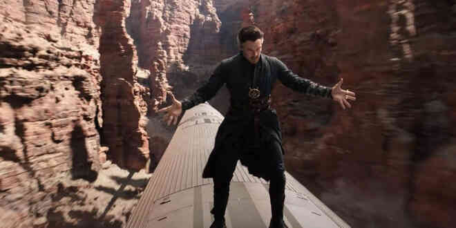 Giả thuyết điên nhất về Spider-Man: No Way Home: Dr. Strange mà tưng tửng thế này thì chỉ có thể là kẻ khác giả danh! - Ảnh 3. Giả thuyết điên nhất về Spider-Man: No Way Home: Dr. Strange mà tưng tửng thế này thì chỉ có thể là kẻ khác giả danh! - Ảnh 3.