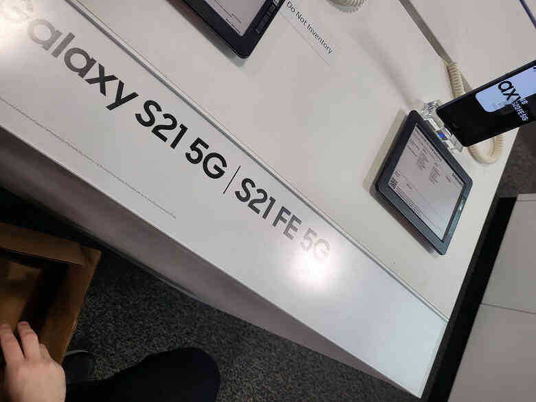 Samsung sẽ công bố Galaxy mới trước thềm ra mắt iPhone 13?