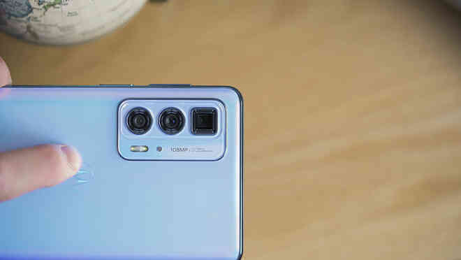 Motorola ra mắt smartphone cạnh tranh với Redmi K40: Giá 8.5 triệu đồng nhưng có màn hình OLED 144Hz, Snapdragon 870, camera tiềm vọng - Ảnh 4. Motorola ra mắt smartphone cạnh tranh với Redmi K40: Giá 8.5 triệu đồng nhưng có màn hình OLED 144Hz, Snapdragon 870, camera tiềm vọng - Ảnh 4.