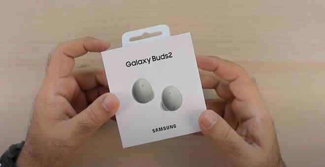 Xuất hiện video mở hộp chi tiết Galaxy Buds2 ngay trước ngày ra mắt