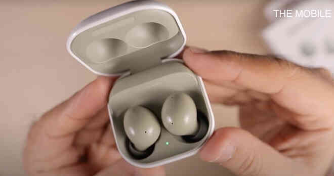 Xuất hiện video mở hộp chi tiết Galaxy Buds2 ngay trước ngày ra mắt - Ảnh 4. Xuất hiện video mở hộp chi tiết Galaxy Buds2 ngay trước ngày ra mắt - Ảnh 4.