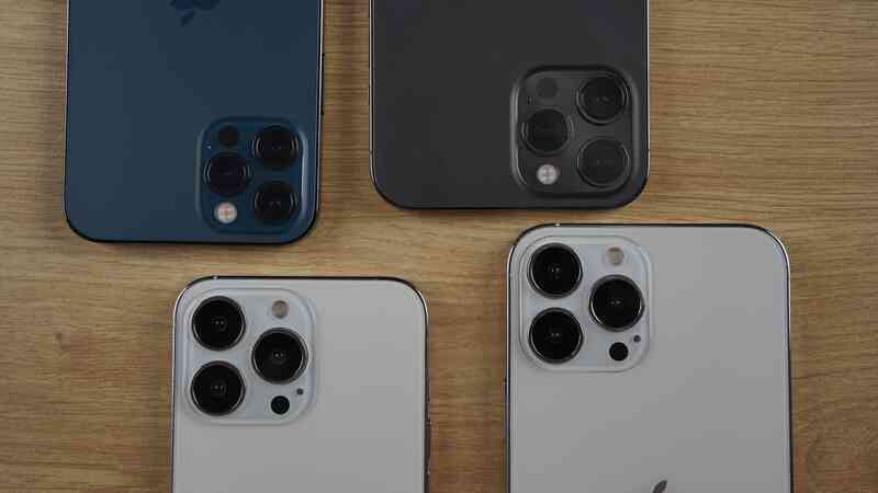 Cận cảnh mô hình 4 chiếc iPhone 13 tại Việt Nam - 5 Cận cảnh mô hình 4 chiếc iPhone 13 tại Việt Nam - 5