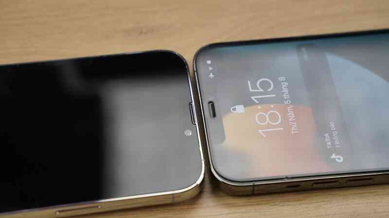 Cận cảnh mô hình 4 chiếc iPhone 13 tại Việt Nam - 8 Cận cảnh mô hình 4 chiếc iPhone 13 tại Việt Nam - 8