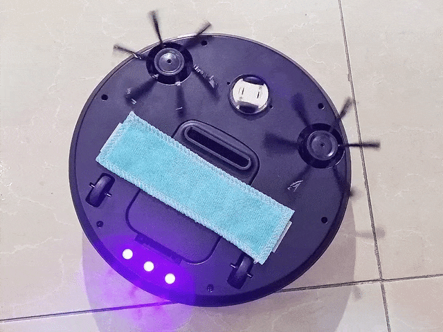 Có 300k nên mua robot hút bụi mini hay máy hút bụi cầm tay?