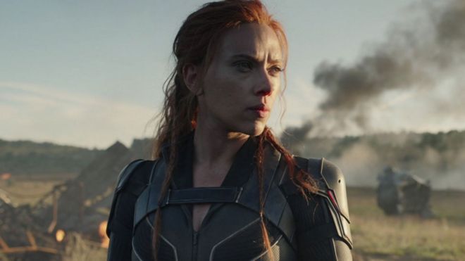 Cô gái bị người yêu "đá" chỉ vì chê Black Widow