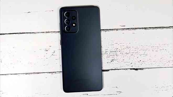 Xuất hiện video mở hộp Galaxy A52s: Phiên bản nâng cấp cấu hình của Galaxy A52 5G, thiết kế không đổi - Ảnh 5. Xuất hiện video mở hộp Galaxy A52s: Phiên bản nâng cấp cấu hình của Galaxy A52 5G, thiết kế không đổi - Ảnh 5.