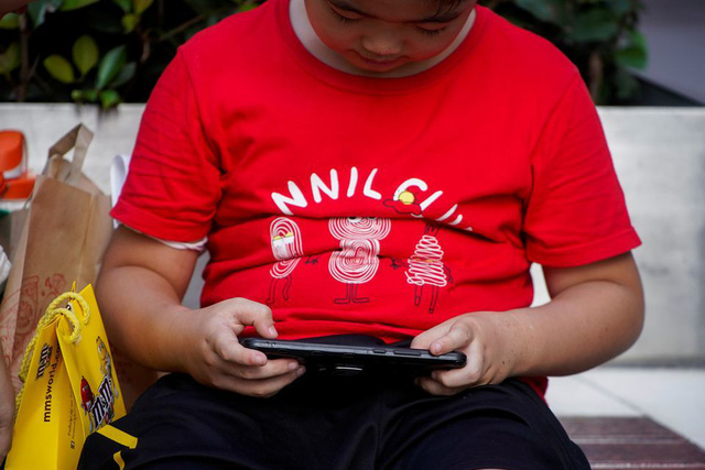 Vì sao Trung Quốc hạn chế thời gian chơi game của người dưới 18 tuổi? - Ảnh 1. Vì sao Trung Quốc hạn chế thời gian chơi game của người dưới 18 tuổi? - Ảnh 1.