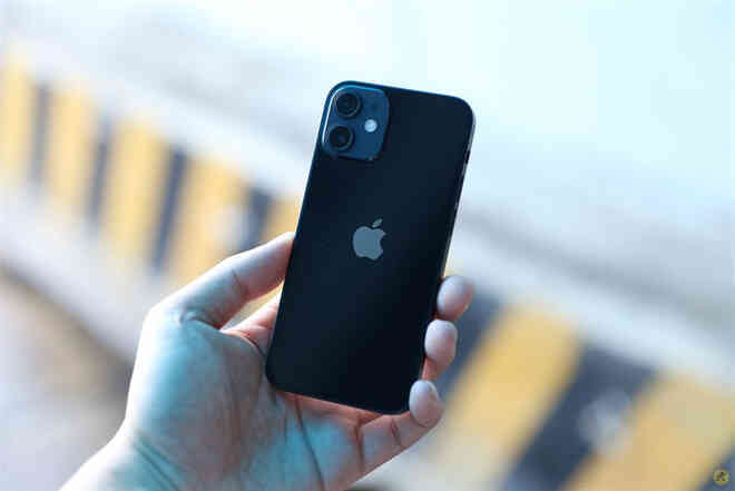 5 mẫu iPhone chớ dại mà “xuống tiền” thời gian này, nếu không muốn phải tiếc hùi hụi khi iPhone 13 ra mắt - Ảnh 3. 5 mẫu iPhone chớ dại mà “xuống tiền” thời gian này, nếu không muốn phải tiếc hùi hụi khi iPhone 13 ra mắt - Ảnh 3.