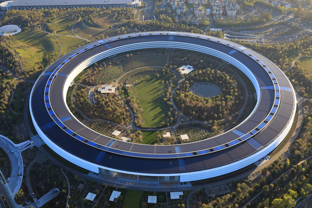 Cận cảnh Apple Park: Văn phòng đẹp nhất thế giới trị giá 5 tỷ USD, nơi tổ chức buổi ra mắt iPhone 13 đêm nay! - Ảnh 1. Cận cảnh Apple Park: Văn phòng đẹp nhất thế giới trị giá 5 tỷ USD, nơi tổ chức buổi ra mắt iPhone 13 đêm nay! - Ảnh 1.