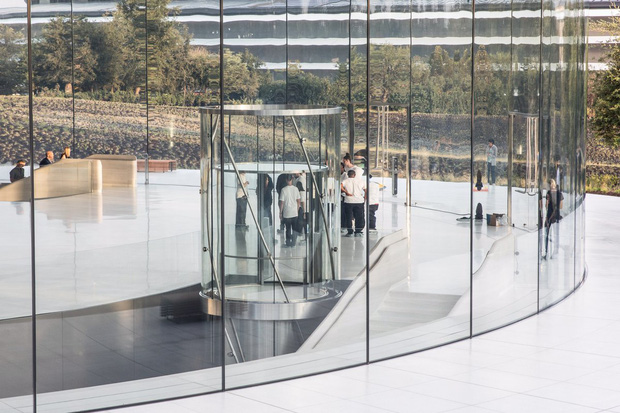 Cận cảnh Apple Park: Văn phòng đẹp nhất thế giới trị giá 5 tỷ USD, nơi tổ chức buổi ra mắt iPhone 13 đêm nay! - Ảnh 12. Cận cảnh Apple Park: Văn phòng đẹp nhất thế giới trị giá 5 tỷ USD, nơi tổ chức buổi ra mắt iPhone 13 đêm nay! - Ảnh 12.