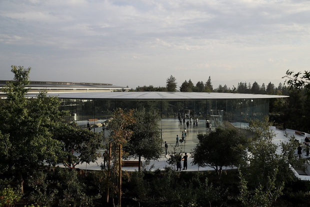 Cận cảnh Apple Park: Văn phòng đẹp nhất thế giới trị giá 5 tỷ USD, nơi tổ chức buổi ra mắt iPhone 13 đêm nay! - Ảnh 10. Cận cảnh Apple Park: Văn phòng đẹp nhất thế giới trị giá 5 tỷ USD, nơi tổ chức buổi ra mắt iPhone 13 đêm nay! - Ảnh 10.